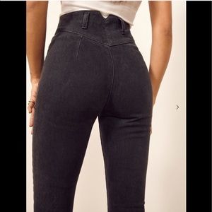 NWT Reformation Naomi Jeans